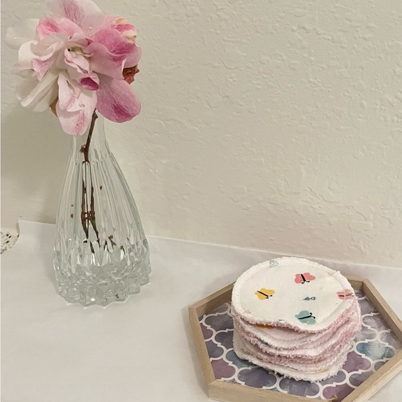 Reusable Facial Rounds! Set of 10. Butterfly Design. - Picture 4 of 6